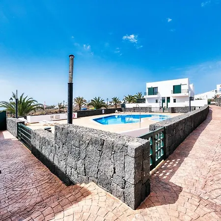 Holiday home Casa Costa Esmeralda-shared Pool Costa Teguise